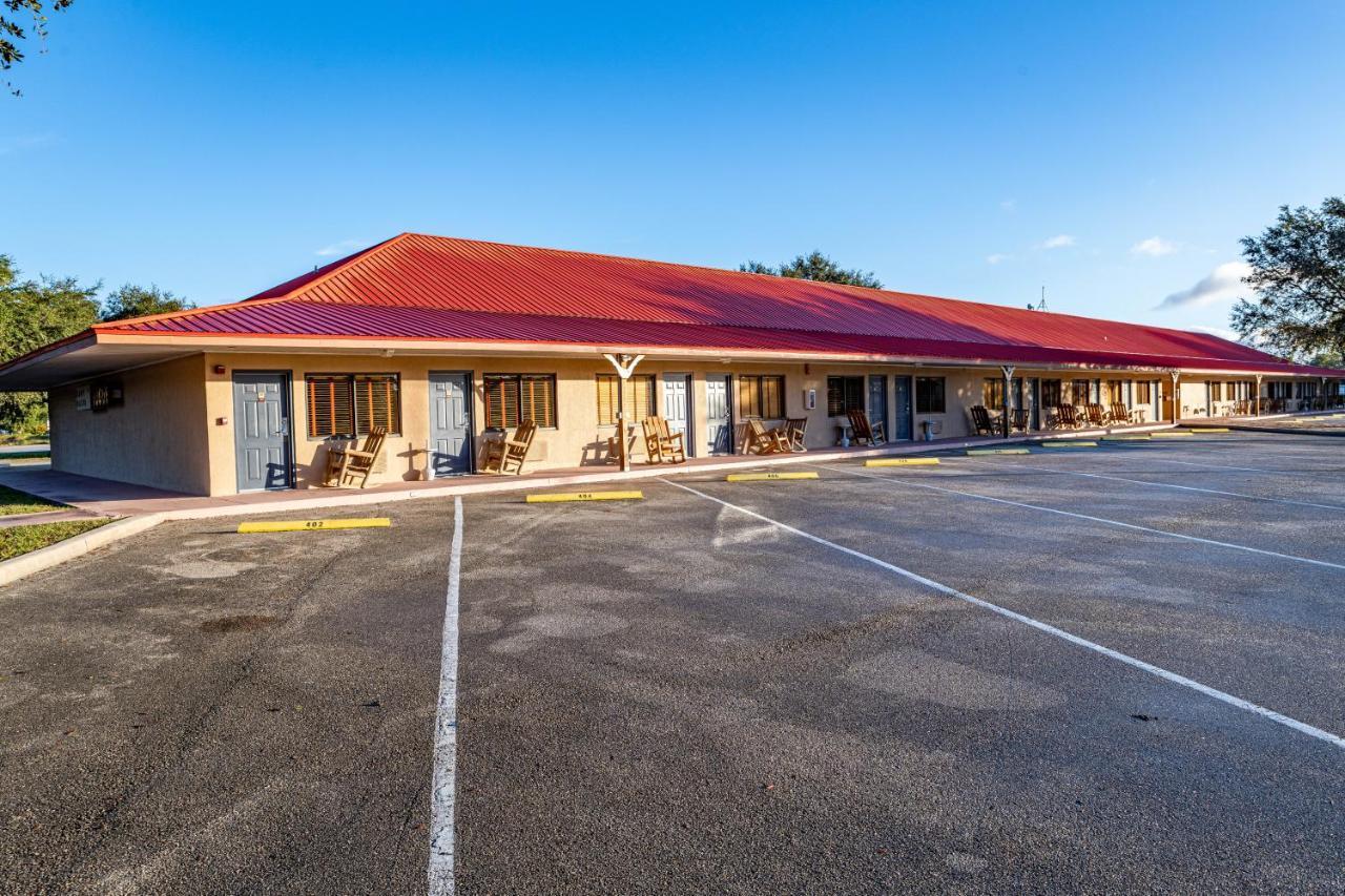 Camp Mack Lodge, Marina & Rv Resort Lake Wales Exterior photo